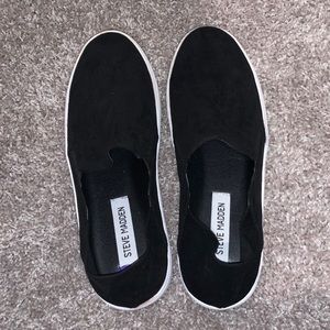 🟣 Steve Madden Black Sneakers